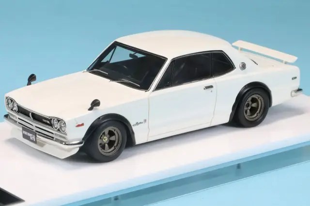 PGM 1/64 フェラーリ F40 レッド スノードリフティング スノー