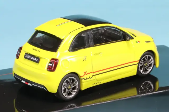 イクソ 1/43 フィアット アバルト 500e 2024 イエロー MOC346