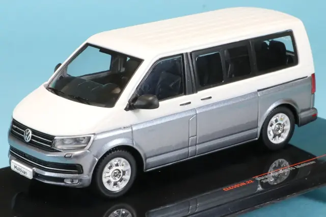 イクソ 1/43 フォルクスワーゲン T6 マルチバン 2017 ホワイト/グレー CLC595N