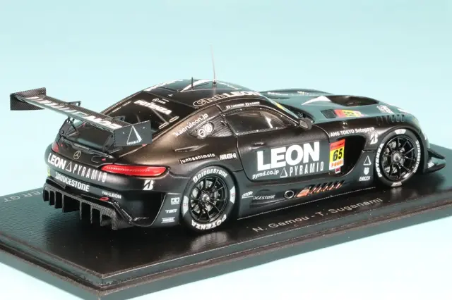 完売品 2025チャンピオン LEON PYRAMID AMG スパーク レオン スパーク