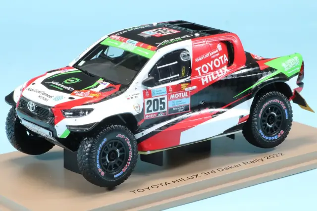 スパーク 1/43 トヨタ ハイラックス ダカールラリー 2022 No.205 3rd　S5890