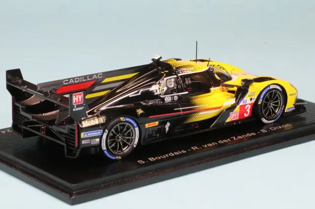 スパーク 1/43 キャデラック V-Series.R No.3 キャデラック