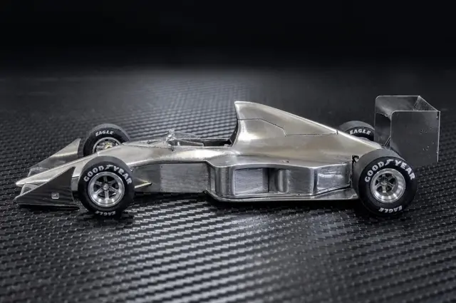 未組立MFH McLaren MP4/5 1/43スケールキット K808 モデルファクトリー