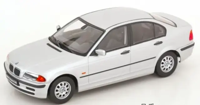 [予約] KKスケール 1/18 BMW  M3 E46 セダン 1999 シルバー　KKDC181431