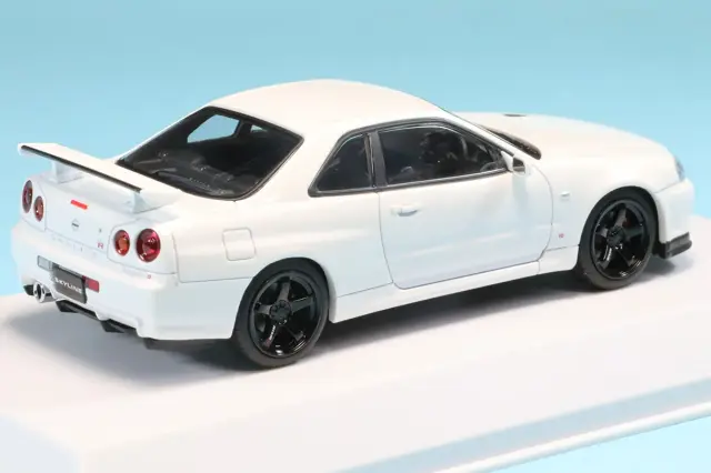 京商 1/43 ニッサン スカイライン R34 GT-R Vスペッ2 ホワイトパール
