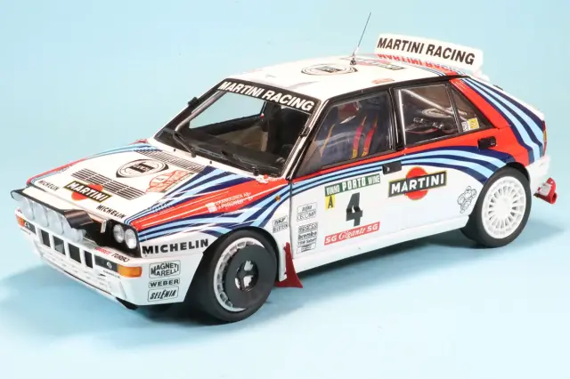 京商 1/18 ランチア デルタ HF インテグラーレ エヴォルツィオーネ ポルトガルラリー 1992 No.4 KS08348K