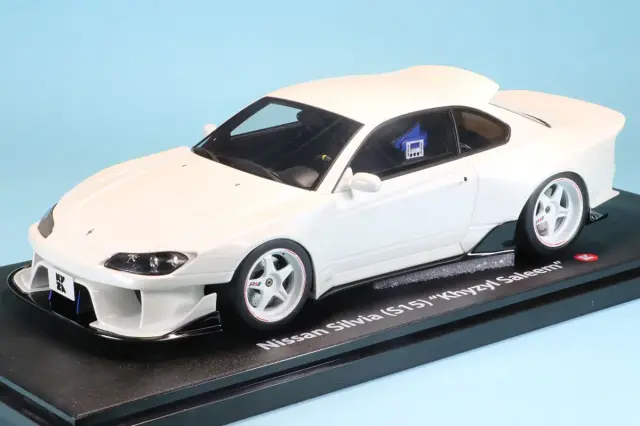 京商 1/18 ニッサン シルビア S15 Khyzyl Saleem ホワイト サムライシリーズ(開閉なし)　KSR18066W