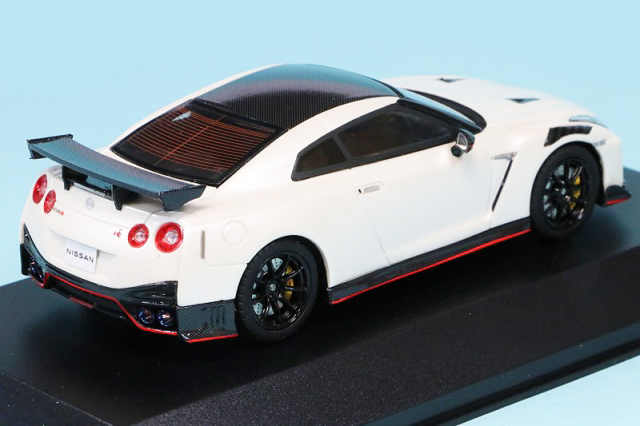 京商 1/43 ニッサン GT-R ニスモ 2022 ホワイト KSR43108W