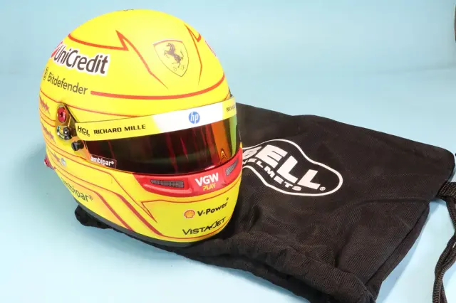 BBR 1/ 2 BELL ヘルメット L.ハミルトン 2025 　LH2025