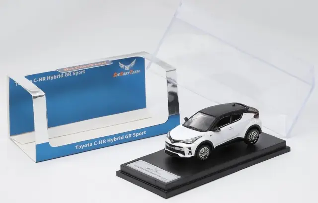 予約] DCT 1/64 トヨタ C-HR ハイブリッド GRスポーツ ホワイト