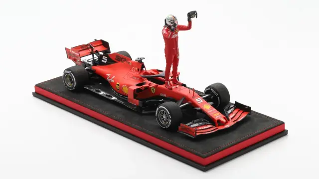 Ferrari - 新品未使用　フェラーリ記念品　シンガポールGP Ferrari - 新品未使用 フェラーリ記念品 シンガポールGPの通販