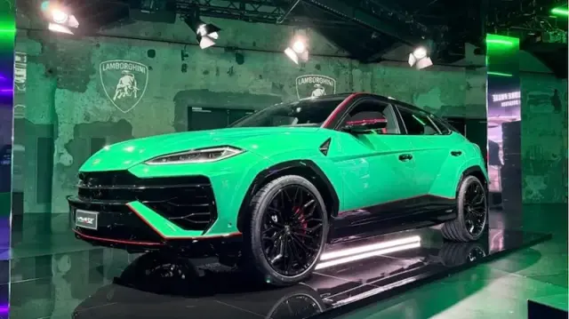 [予約] ルックスマート 1/43 ランボルギーニ ウルス SE テットネロ カプセル グリーン　LS554TNA
