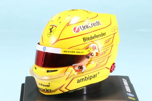 スパーク/ルックスマート 1/5 ヘルメット ルイス・ハミルトン スクーデリア・フェラーリ HP ヘルメット 2026シーズン　LSHEL031