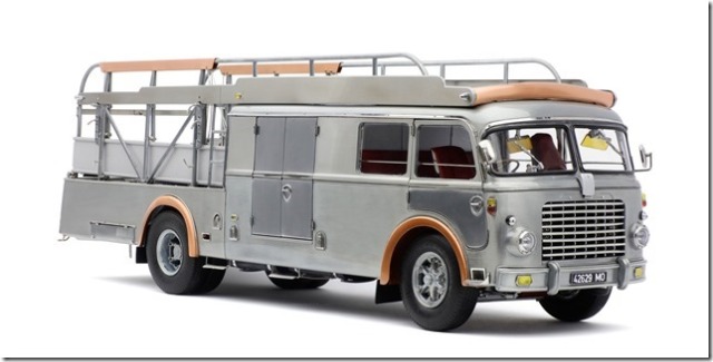 [予約] CMC 1/18 フィアット 642 RN2 トランスポーター 無塗装 クリアーボディ 1957　M-271