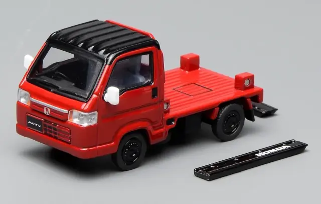 予約] ホビーデザイン 1/12 ドゥカティ スーパーレッジェーラV4