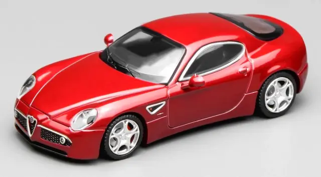 [予約] モーターヘリックス 1/64 アルファロメオ 8C コンペティション 2008 アルファレッド　M69051
