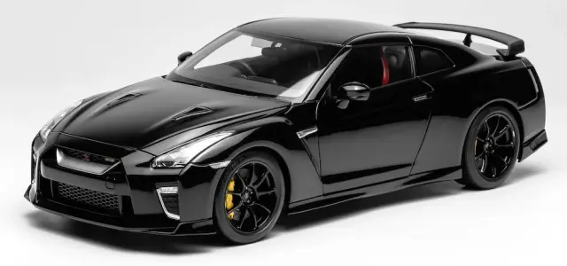 予約] モーターヘリックス 1/18 ニッサン GT-R (R35) トラック