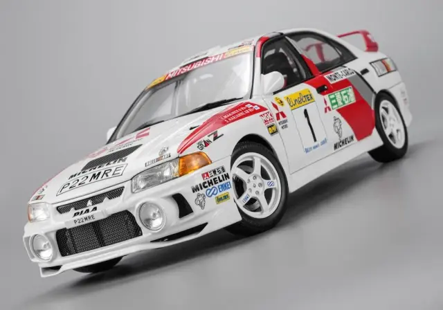 [予約] モーターヘリックス 1/18 ミツビシ ランサーエボリューション4 GSR モンテカルロ　M84008