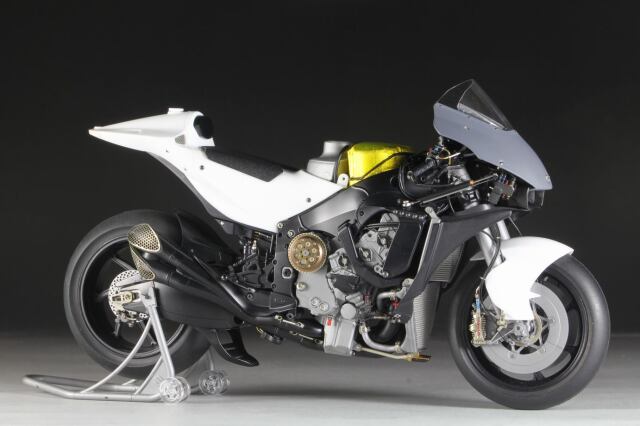 トップスタジオ 1/12 スズキ GSX-RR モトGP 2020 スーパーディティル