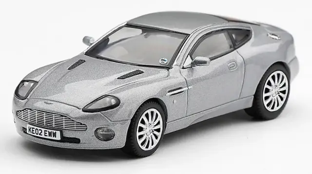 [予約] MINI-GT 1/64 アストンマーチン V12 ヴァンキッシュ「ダイ アナザー デイ」中国語(繁体字)版パッケージ　MGT00926-007TC