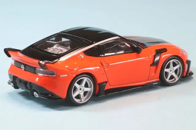 MINI-GT 1/64 ニッサン Z Veilside FFZ400 オレンジ (左ハンドル