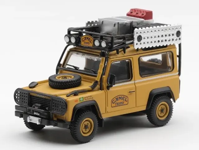 [予約] MINI-GT 1/64 ランドローバー ディフェンダー 90 キャメルトロフィー ボルネオ島 1985 チームブラジル (左ハンドル)　MGT01308-L