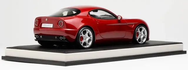 予約] モーターヘリックス 1/18 アルファ ロメオ 8C コンペティツィ