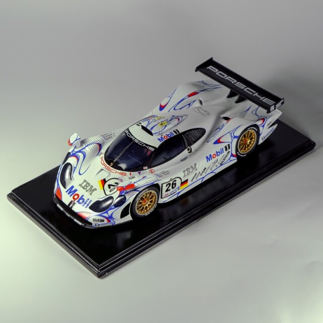 [取り寄せ]　プロフィール24 1/24 レジンキット ポルシェ 911 GT1 Mobil ルマン 1998 No.25/26　P24114