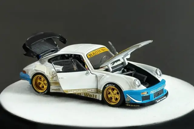 [予約] PGM 1/64 ポルシェ RWB 930 マットホワイト 手動回転式台座　PGM-640211-2