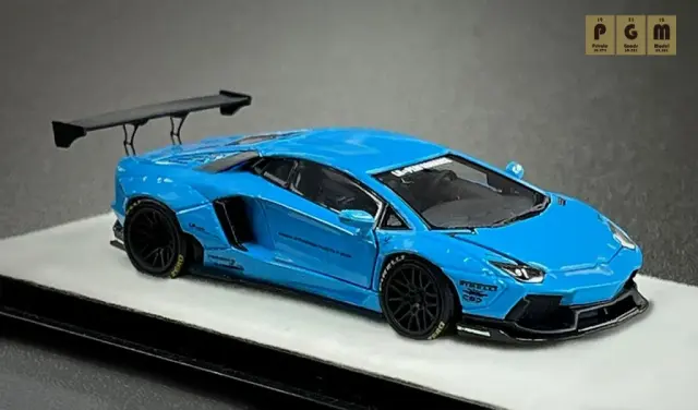 予約] PGM 1/64 LBWK ランボルギーニ アヴェンタドール LP700-4