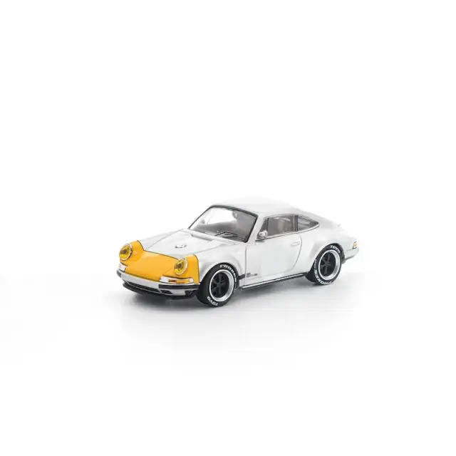 ポルシェ ミニカー シルバー SPARK 1/43スケール「ポルシェ911(992)カレラ4S 2019」(シルバー
