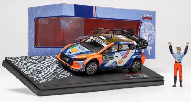 [予約] イクソ 1/43 ヒュンデ i20 N ラリー 2025 ラリーサウジアラビア No.8 O.タナク/M.ヤルヴェオジャ フィギュア付き　RAM1017LM1