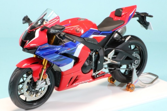 [予約] ロムファクトリー 1/12 ホンダ CBR1000RR-R FIREBLADE SP　RF14138_MS