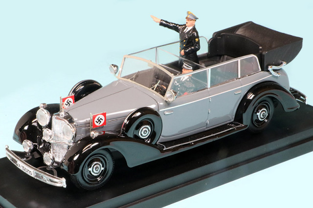 リオ 1/43 メルセデス ベンツ 770K 1942 グレー/ブラック ヒトラーフィギュア付　RIO4650P