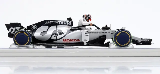 アルファタウリAT01 ミニカー1/43 2020 ガスリー優勝 特別編】アルファタウリAT01 ピエール・ガスリー初優勝マシン