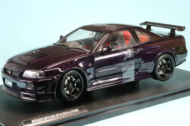 ソリド 1/18 ニッサン スカイライン GT-R R34 Z-tune 1999 パープル S1804311