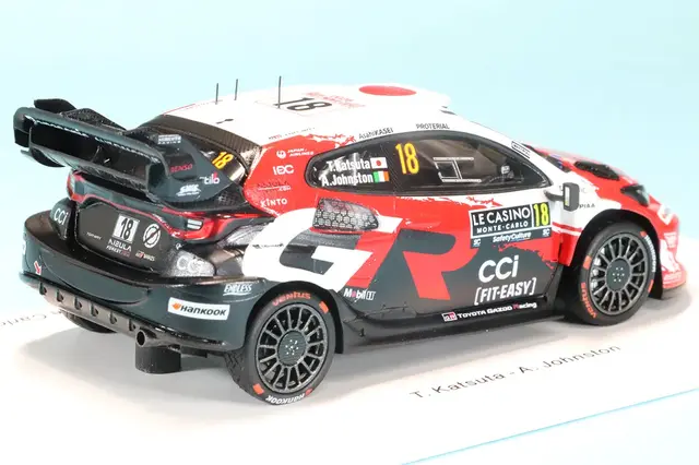 スパーク 1/43 トヨタ GRヤリス Rally1 No.18 トヨタ・ガズー
