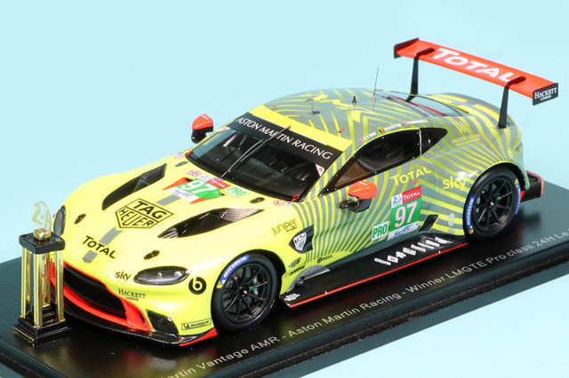 スパーク 1/43 アストン マーチン ヴァンテージ AMR ルマン 24h 2020 LMGTE Proクラス Winner No.97 トロフィー付 S7986SS スパーク 1/43 アストン マーチン ヴァンテージ AMR ルマン 24h 2020 LMGTE Proクラス Winner No.97 トロフィー付 S7986SS