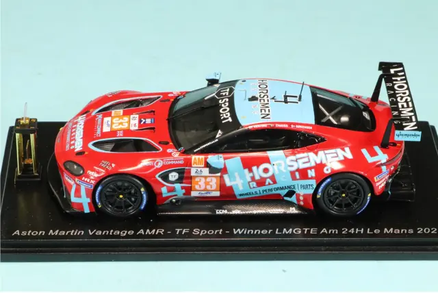 スパーク 1/43 アストン マーチン バンデッド AMR TF Sport ルマン 24h 2022 LMGTE Amクラス Winner トロフィー付き　S8647S