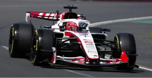 [予約] スパーク 1/43 TGR ハース F1チーム VF-26 No.31 オーストラリアGP 2026 エステバン・オコン　S9376