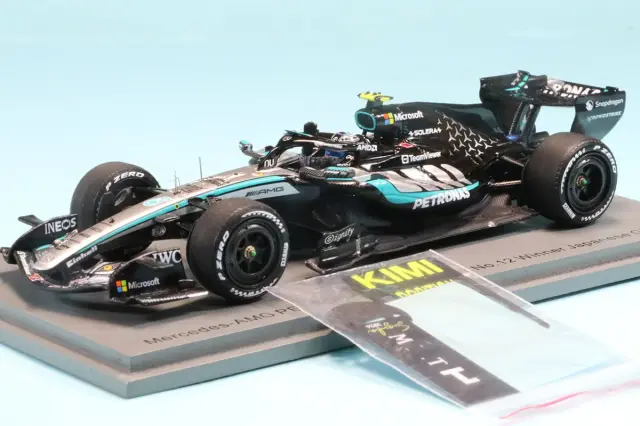 スパーク 1/43 メルセデス-AMG ペトロナス F1チーム W17 No.12 ウィナー 日本GP 2026 キミ・アントネッリ 通常ドライビングフィギュア仕様　S9389