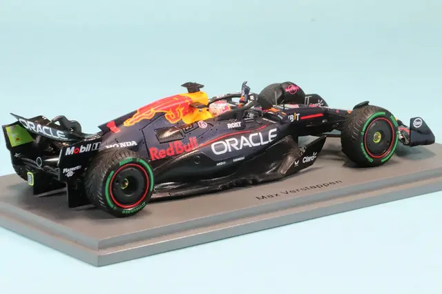 スパーク 1/43 レッドブル RB20 ブラジルGP M.フェルスタッペン