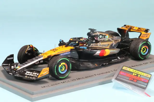 スパーク 1/43 マクラーレン MCL39 No.81 イギリスGP 2025 2位 オスカー・ピアストリ S9597
