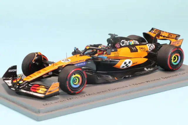 スパーク 1/43 マクラーレン MCL39 No.81 スペインGP 2025 ウィナーオスカー・ピアストリ S9621