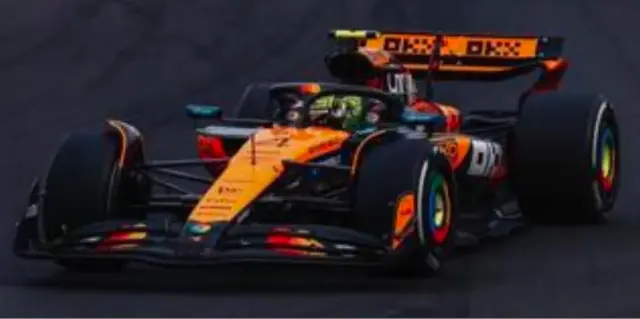 [予約]  スパーク 1/43 マクラーレン MCL39 No.4 マクラーレン フォーミュラ1チーム ハンガリーGP 2025 ウィナー L.ノリス - McLaren 200GP Wins　S9640