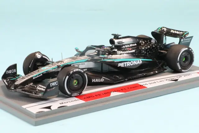 スパーク 1/43 メルセデス AMG ペトロナス F1チーム W16e No.63 2025 ラスベガスGP 2位 - 150戦 G.ラッセル S9670