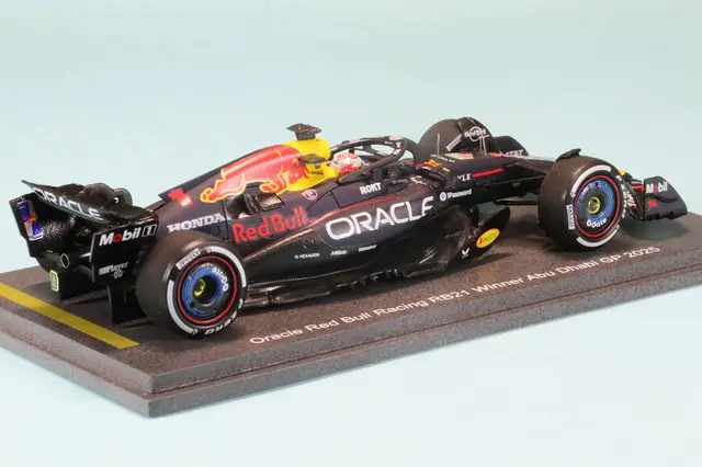 スパーク 1/43 レッドブル RB21 No.1 オラクル・レッドブル