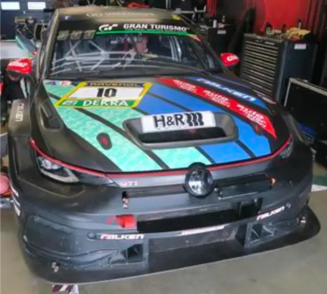 [予約] スパーク 1/43 VW ゴルフ GTI クラブスポーツ 24H No.10 Max Kruse Racing 24H ニュルブルクリンク 2026 M. ワーゼル - C. レンツ - M. クルーゼ - J. ドラレ　SG1051