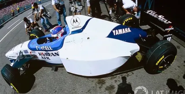[企画中] ロム特注スパーク 1/43 ティレル 024 ドイツGP フリー走行 1996 片山右京　ROMU070