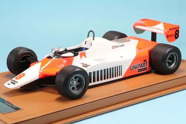 テクノモデル 1/18 マクラーレン MP4/1B No.8 1982 イギリスGP ウィナー ニキ・ラウダ　TM18-368A